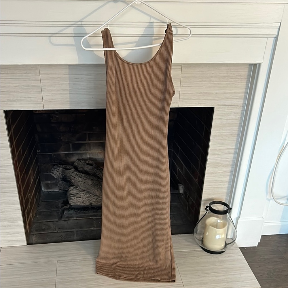 Elegant Brown Sleeveless Dress